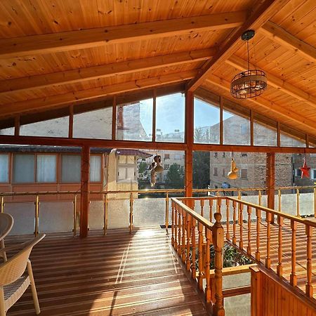 Alimeti Guesthouse Berat Luaran gambar