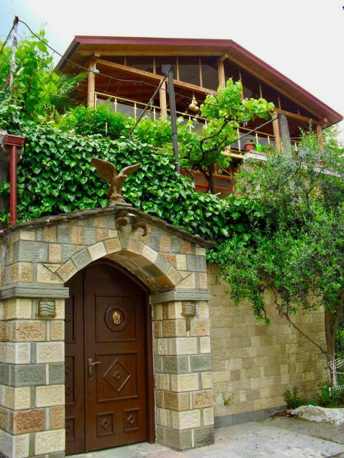 Alimeti Guesthouse Berat Luaran gambar
