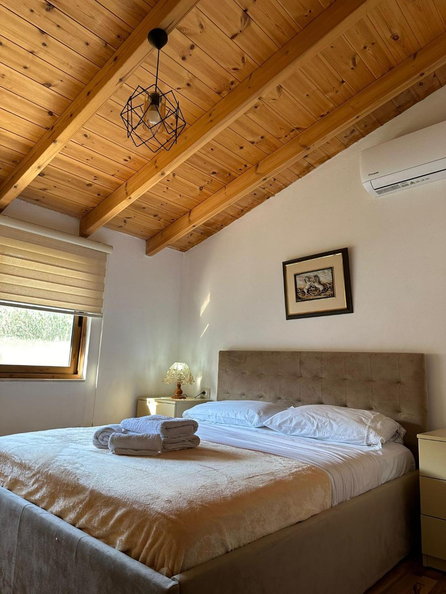 Alimeti Guesthouse Berat Luaran gambar