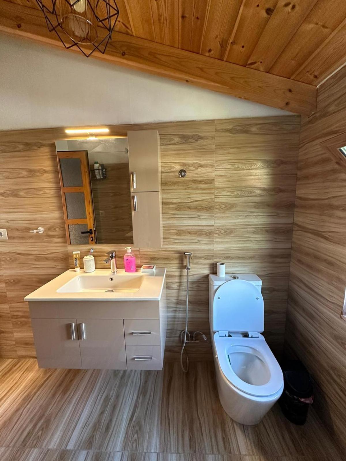 Alimeti Guesthouse Berat Luaran gambar