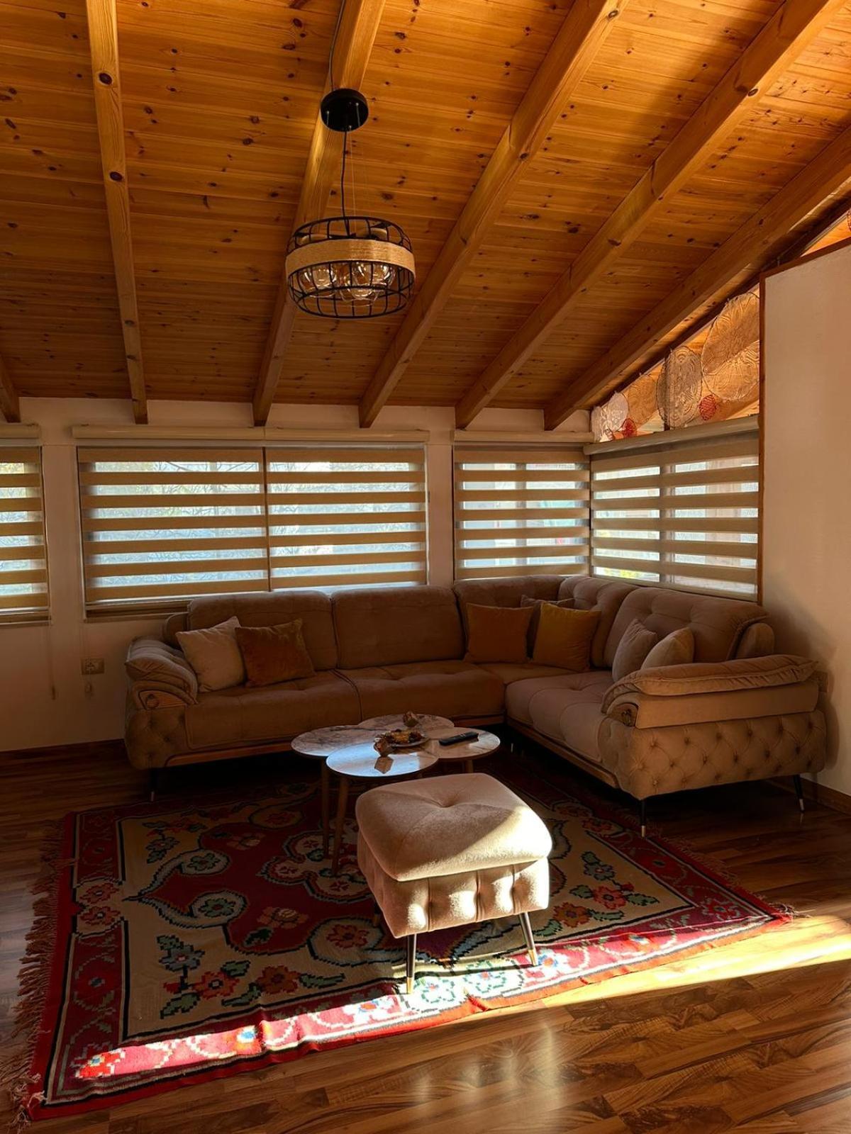 Alimeti Guesthouse Berat Luaran gambar