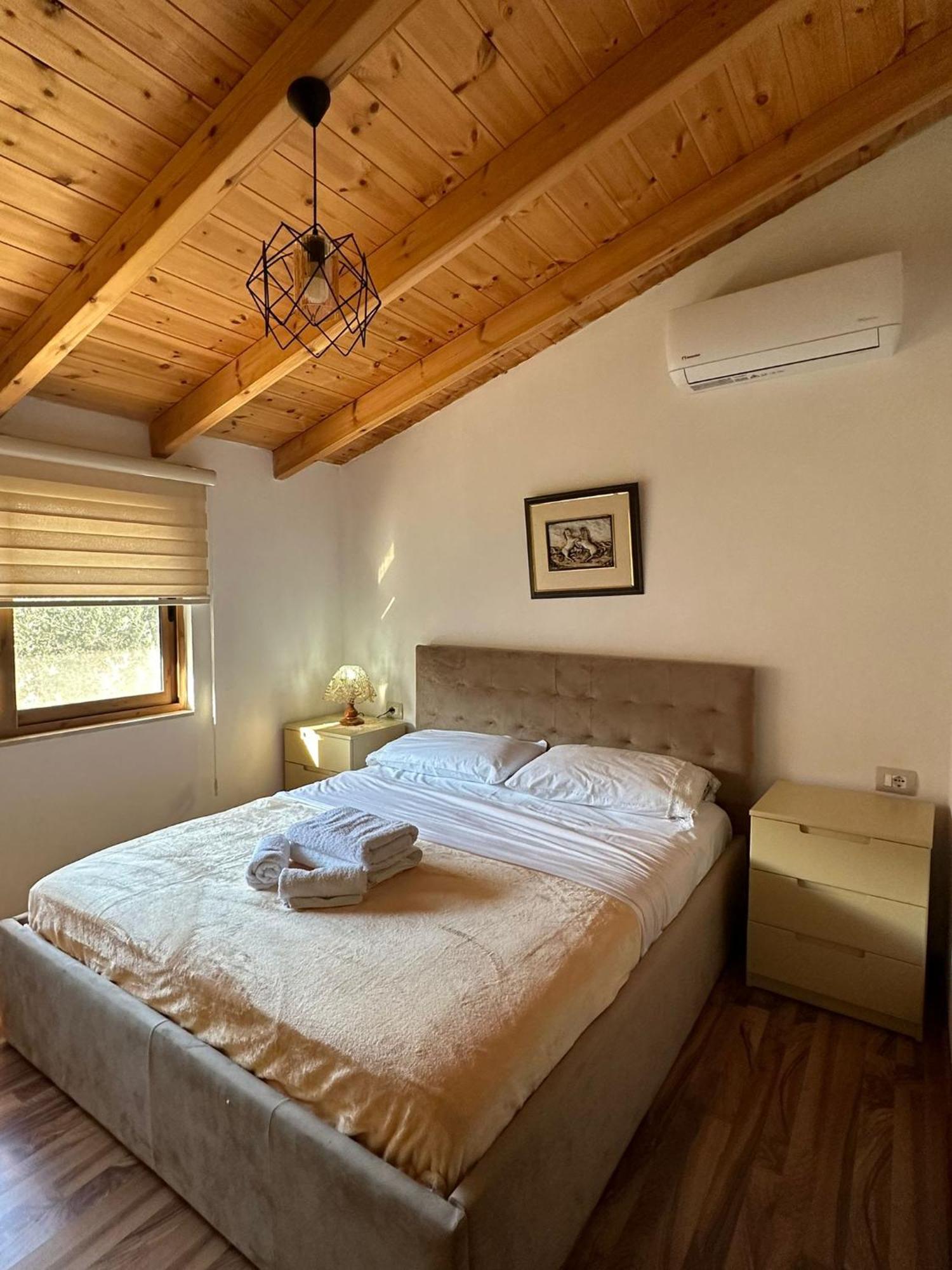 Alimeti Guesthouse Berat Luaran gambar