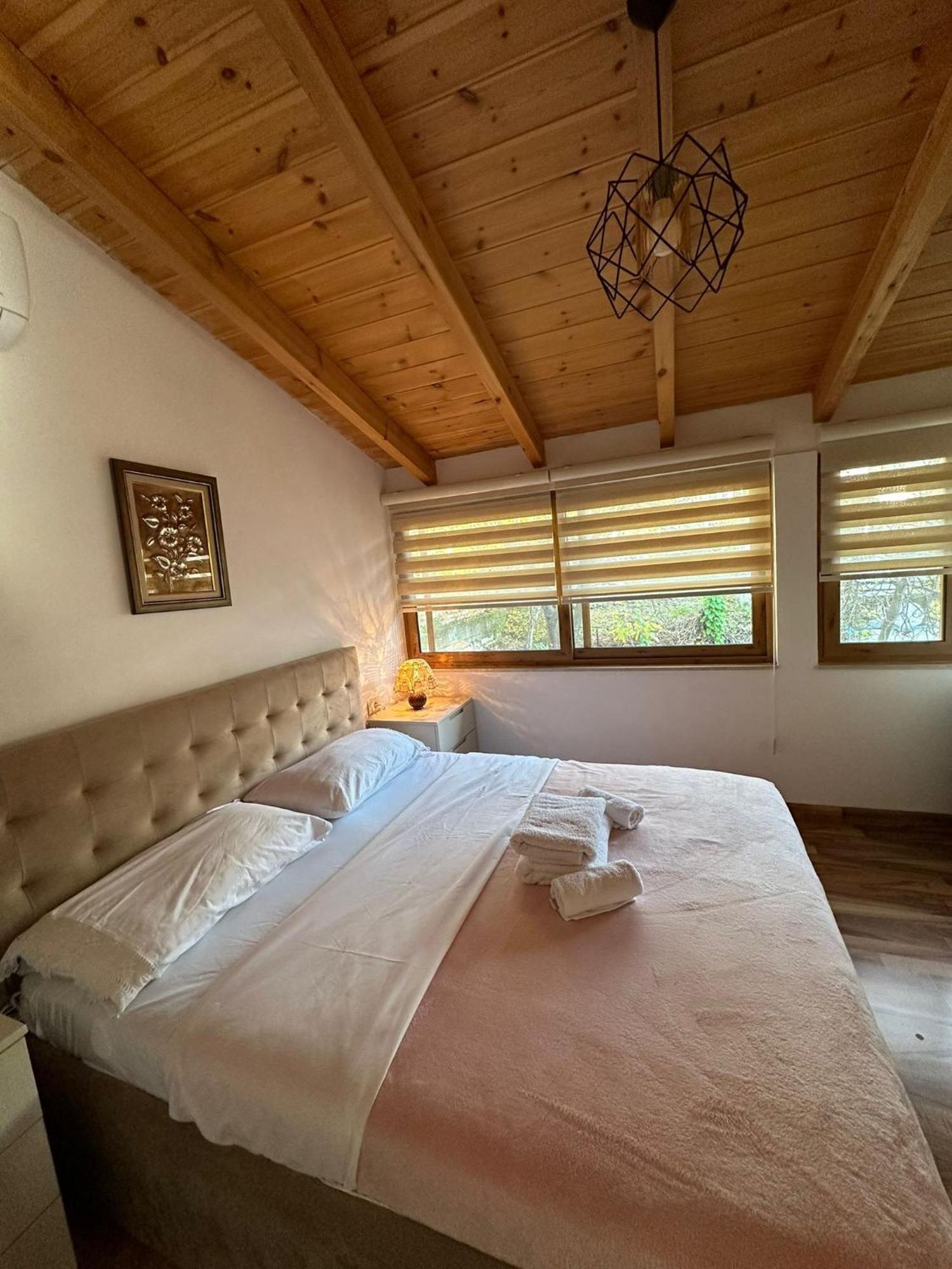 Alimeti Guesthouse Berat Luaran gambar
